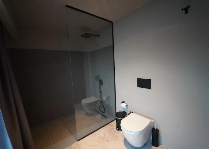 Icon Sovalye Island *