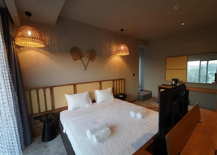 Icon Sovalye Island フェティエ