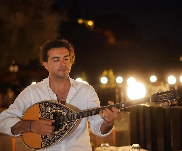 Hotel Icon Sovalye Island