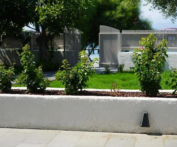 Icon Sovalye Island ホテル *