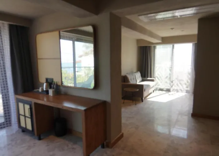 ホテル Icon Sovalye Island