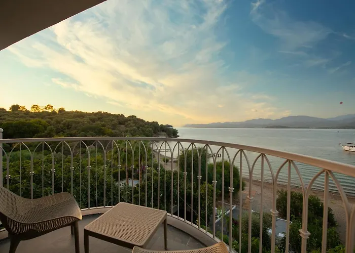 Icon Sovalye Island *