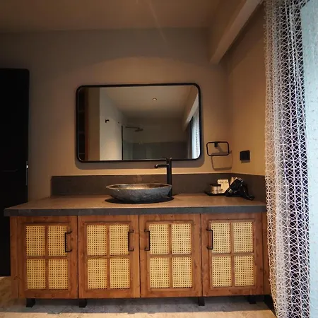 Icon Sovalye Island Отель *