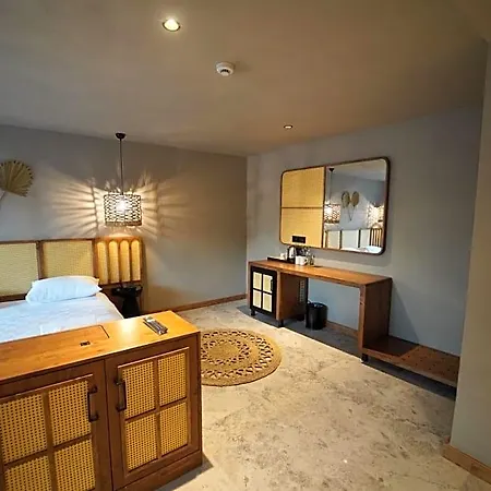 Icon Sovalye Island Hotel