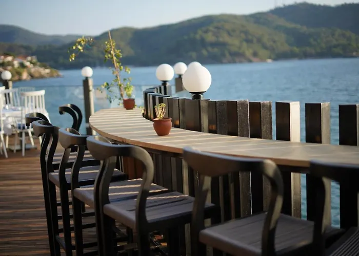 Hotel Icon Sovalye Island *