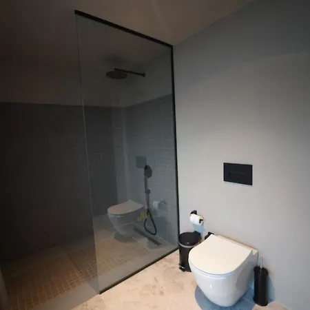 Icon Sovalye Island *