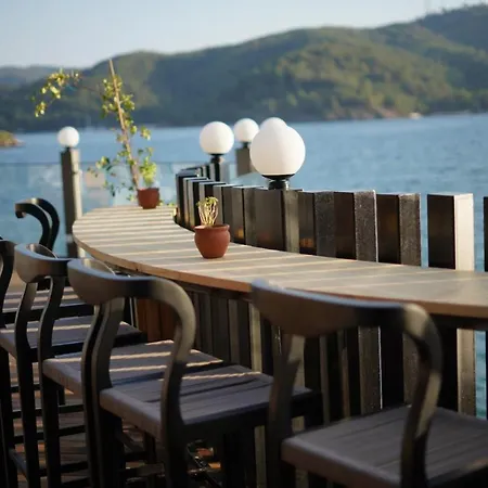 호텔 Icon Sovalye Island *