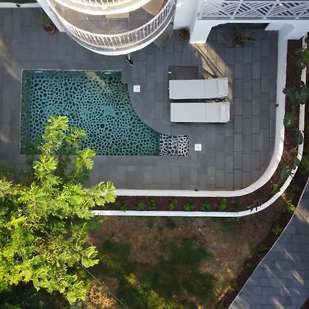 Icon Sovalye Island 페티예