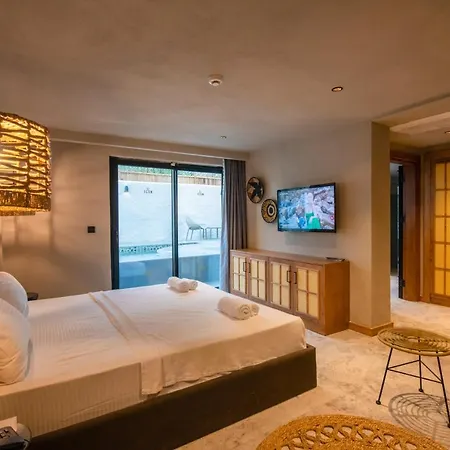 Icon Sovalye Island * 페티예